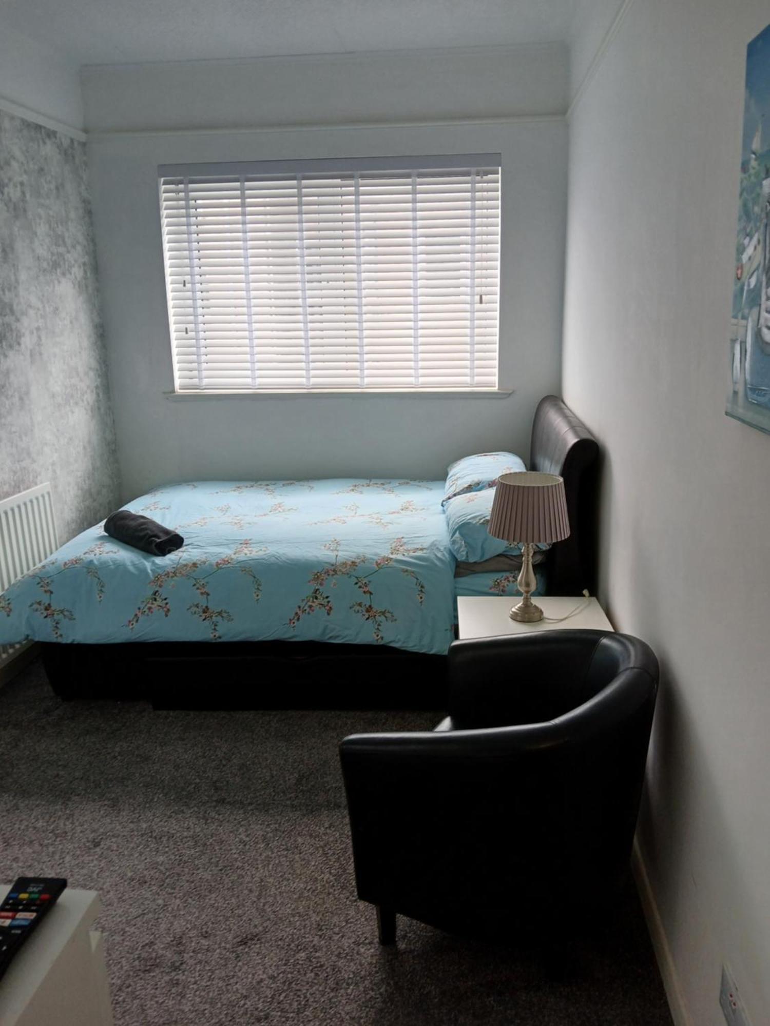 The White House Apartment Barrow-in-Furness Exterior photo